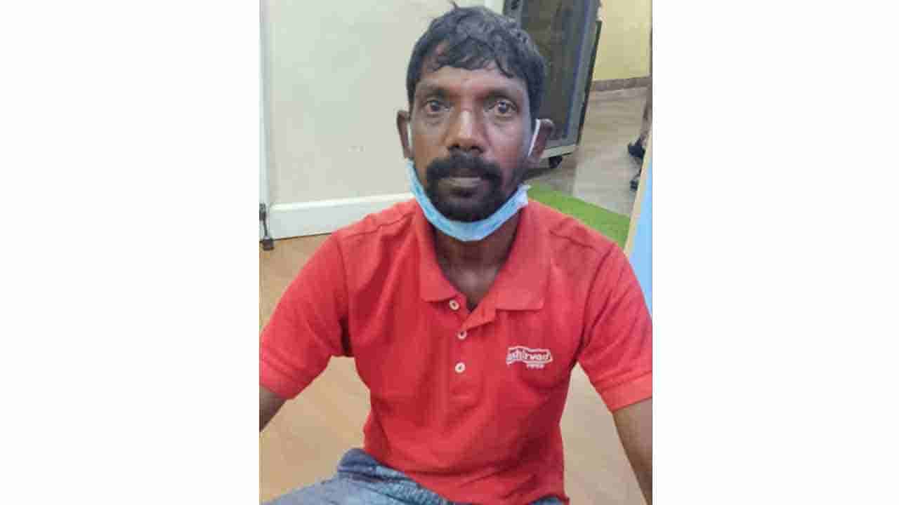 ಮಟನ್ ಅಂಗಡಿಗೆ ಬಂದವ ಮಾಂಸ ಕತ್ತರಿಸುವ ಚಾಕು ತಗೊಂಡು.. ಇಬ್ಬರ ಜೀವವನ್ನೇ ತೆಗೆದ