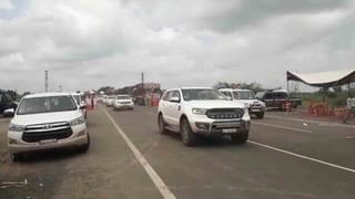 ನಡುಗಡ್ಡೆಯಾದ ತಾರಾಪುರ: ಮತ್ತೊಬ್ಬ ಬಾಣಂತಿಯನ್ನ ಹೊರಗೆ ಕರೆ ತಂದ ತಹಶೀಲ್ದಾರ್