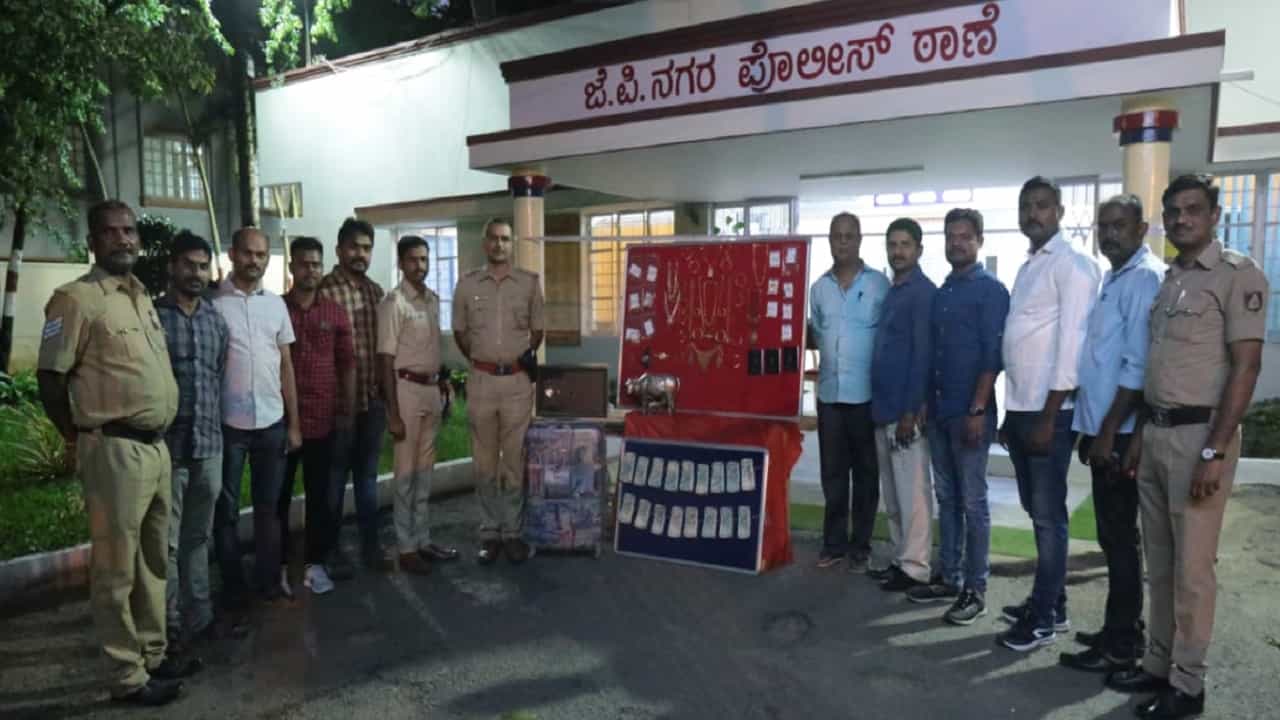 ಅಡುಗೆ ಕೆಲಸದವನಿಂದ್ಲೇ ಲಾಕರ್ ಕಳ್ಳತನ, ಉಂಡ ಮನೆಗೆ ಕನ್ನ ಹಾಕೋಕೆ ಹೋಗಿ ಲಾಕ್ ಅಡುಗೆ ಕೆಲಸದವನಿಂದ್ಲೇ ಲಾಕರ್ ಕಳ್ಳತನ, ಉಂಡ ಮನೆಗೆ ಕನ್ನ ಹಾಕೋಕೆ ಹೋಗಿ ಲಾಕ್