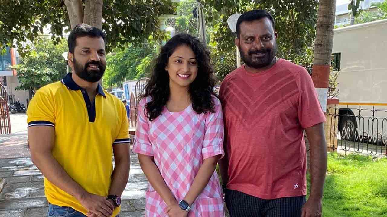 ಮೈಸೂರು: ದಸರಾ ಸಡಗರದ ನೆರಳಲ್ಲಿ ‘ಪೆಟ್ರೋಮ್ಯಾಕ್ಸ್'ದೇ ಬೆಳಕು.. ಶೂಟಿಂಗ್ ಶುರು