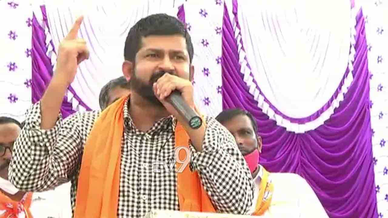 ಪ್ರತಾಪ್ ಸಿಂಹ ಒಬ್ಬ ಪೇಟೆ ರೌಡಿ- ಸುಮಲತಾ ಹೇಳಿಕೆಗೆ ಸಂಸದ ಪ್ರತಾಪ್ ಖಾರವಾದ ಪ್ರತಿಕ್ರಿಯೆ ಪ್ರತಾಪ್ ಸಿಂಹ ಒಬ್ಬ ಪೇಟೆ ರೌಡಿ- ಸುಮಲತಾ ಹೇಳಿಕೆಗೆ ಸಂಸದ ಪ್ರತಾಪ್ ಖಾರವಾದ ಪ್ರತಿಕ್ರಿಯೆ