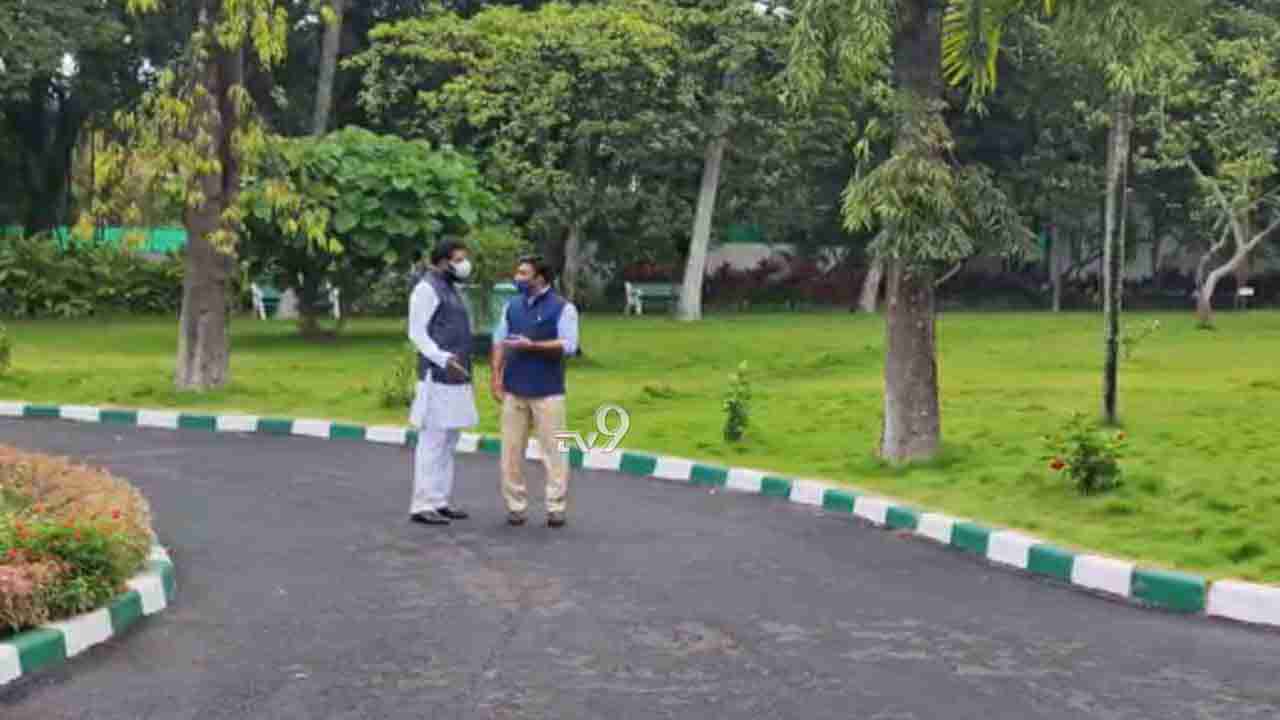 ನಾನಿದ್ದಾಗ ಸಾವಿರ ಕೇಸ್ ಇತ್ತಷ್ಟೇ, ಸುಧಾಕರ್ ಬಂದ್ಮೇಲೆ 5000 ಆಯ್ತು -ರಾಮುಲು ನೇರ ಟಾಂಗ್