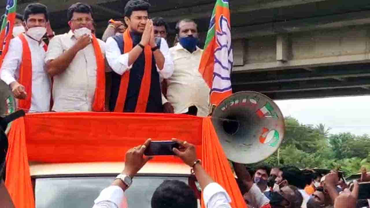 ಅಪ್ಪ-ತಾತನ ಹೆಸರು ಹೇಳಿ ರಾಜಕೀಯ ಮಾಡ್ತಿದ್ದವರು ನಿರುದ್ಯೋಗಿಗಳಾಗಿದ್ದಾರೆ -ತೇಜಸ್ವಿ