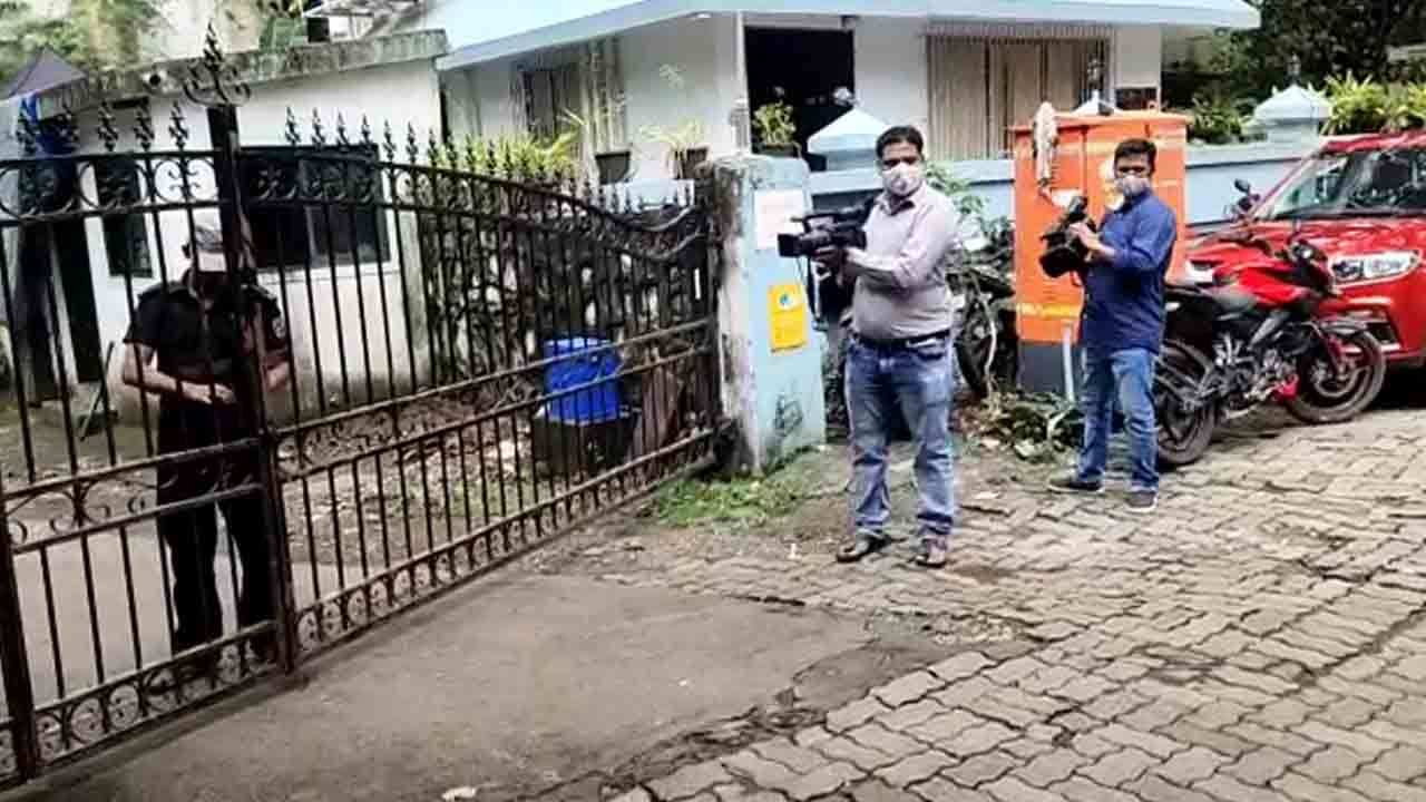 ಆದಿತ್ಯ ಆಳ್ವಾ ಬಗ್ಗೆ ನಾವೇನೂ ಹೇಳುವುದಿಲ್ಲ: ವಿವೇಕ್ ಒಬೆರಾಯ್, ಪ್ರಿಯಾಂಕಾ ಅಡ್ಡಗಾಲು