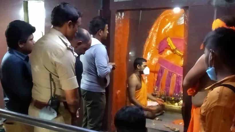 575 ಮೆಟ್ಟಿಲನ್ನೇರಿ ಹನುಮನ ದರ್ಶನ ಪಡೆದ ಪುನೀತ್ ರಾಜ್ಕುಮಾರ್