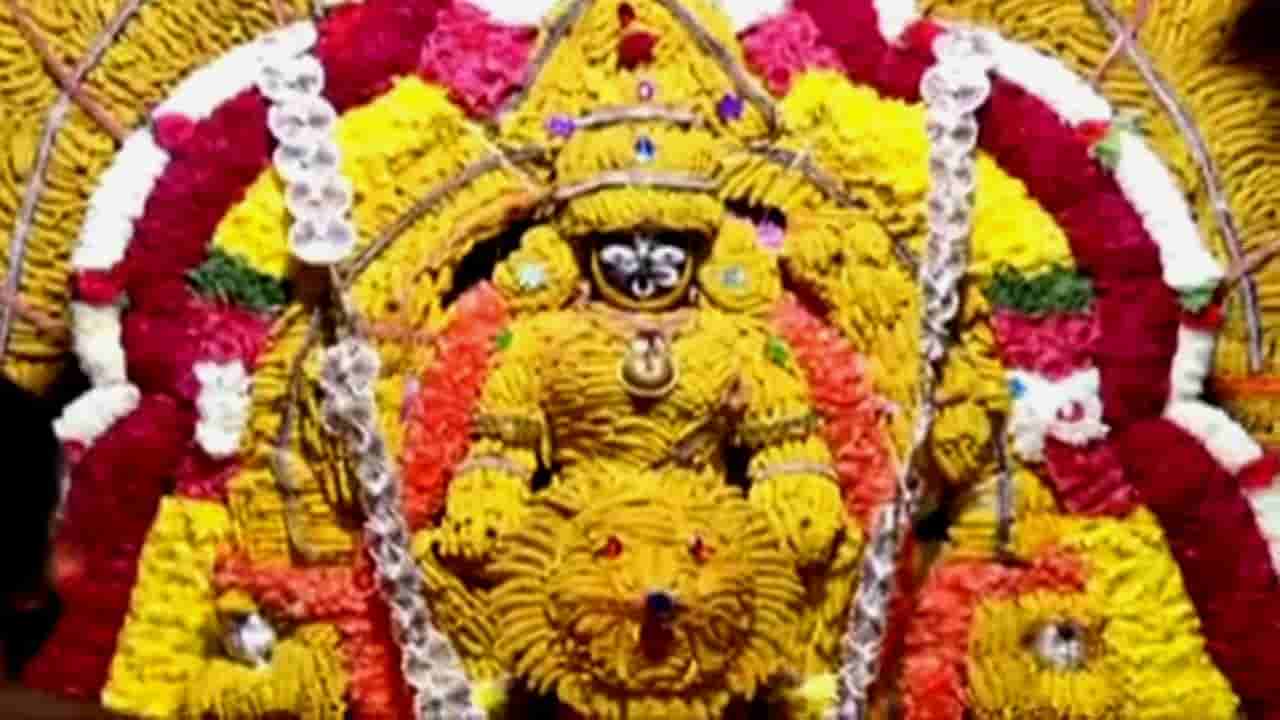 ನಾಡಿನಾದ್ಯಂತ ನವರಾತ್ರಿ: ತಾಯಿ ಬನಶಂಕರಿಗೆ ಅರಿಶಿನ ಕೊಂಬಿನ ಅಲಂಕಾರ