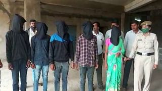 ​ಪಂಜಿನ ಮೆರವಣಿಗೆ ವೇಳೆ ಸಿದ್ದರಾಮಯ್ಯ, ಡಿಕೆಶಿ​ ಮೇಲೆ ಬಿದ್ದ ಕಾದ ಎಣ್ಣೆ