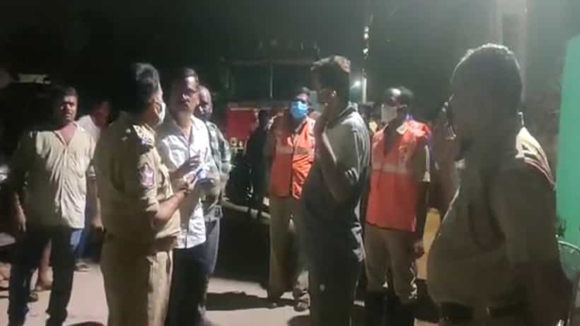 ಬೈಕ್ನಲ್ಲಿ ಬಂದ ದುಷ್ಕರ್ಮಿಗಳಿಂದ ಪೊಲೀಸ್ ಸಿಬ್ಬಂದಿ ಹತ್ಯೆ!