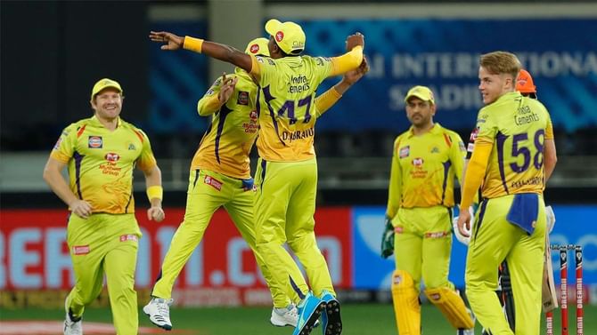 IPL 2020: CSK vs SRH ಗೆಲುವಿನ ಹಾದಿಯಲ್ಲಿ ಎಡವಿದ ಹೈದ್ರಾಬಾದ್, ಚೆನ್ನೈಗೆ 20 ರನ್ಗಳ ಜಯ IPL 2020: CSK vs SRH ಗೆಲುವಿನ ಹಾದಿಯಲ್ಲಿ ಎಡವಿದ ಹೈದ್ರಾಬಾದ್, ಚೆನ್ನೈಗೆ 20 ರನ್ಗಳ ಜಯ