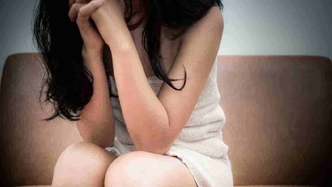 ಅಶ್ಲೀಲ ವಿಡಿಯೋ ನೋಡುವಂತೆ ಪತ್ನಿಗೆ ಕಿರುಕುಳ, ಪತಿಯ ವಿರುದ್ಧ FIR