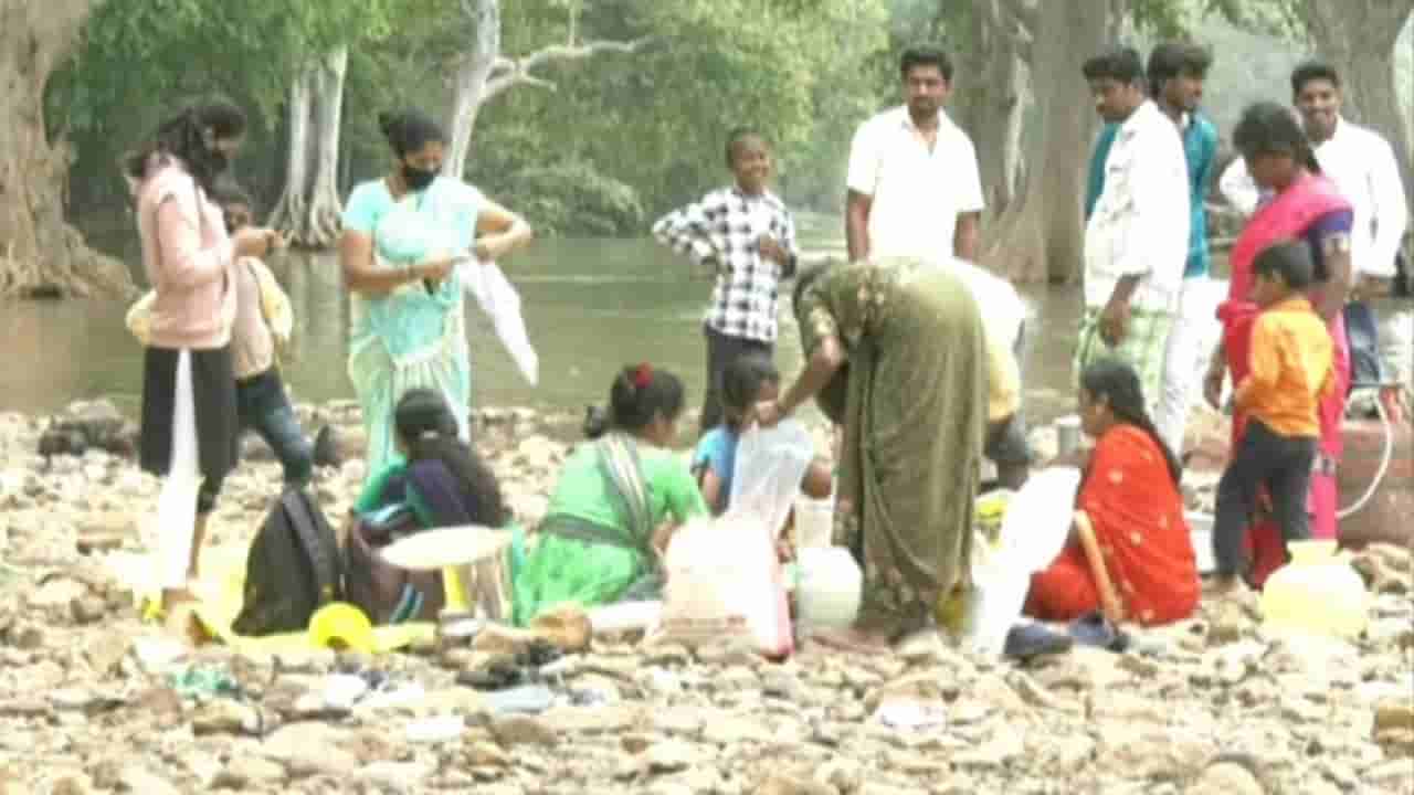 ಕೊರೊನಾ ನಡುವೆಯೇ ಮುತ್ತತ್ತಿಯಲ್ಲಿ ಪ್ರವಾಸಿಗರ ವೀಕೆಂಡ್ ಮಸ್ತಿ, ಭರ್ಜರಿ ಬಾಡೂಟ..