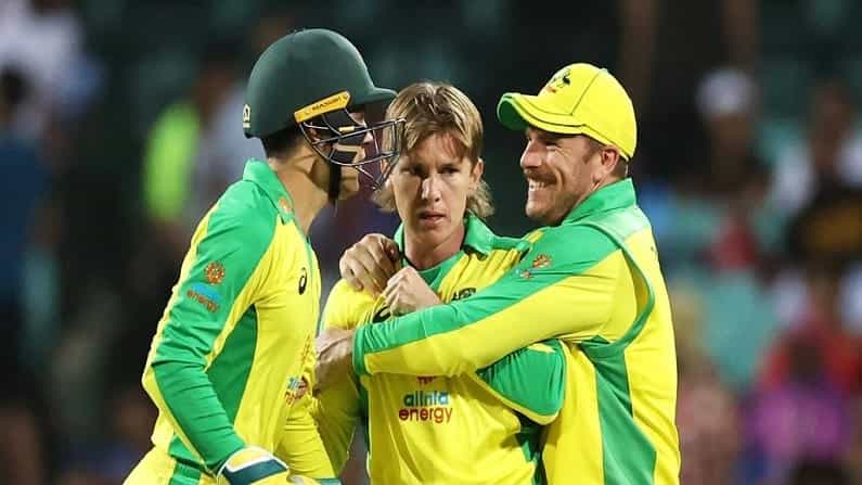 India vs Australia, 2nd ODI: ಭಾರತಕ್ಕೆ ಎರಡು ಸೋಲು.. ಏಕದಿನ ಸರಣಿ ಆಸಿಸ್ ಪಾಲು! India vs Australia, 2nd ODI: ಭಾರತಕ್ಕೆ ಎರಡು ಸೋಲು.. ಏಕದಿನ ಸರಣಿ ಆಸಿಸ್ ಪಾಲು!