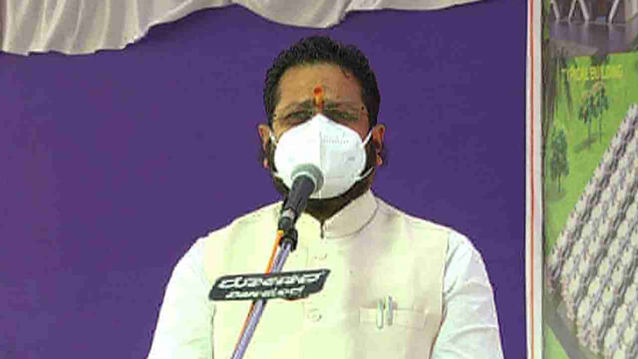 ರೋಲ್ಕಾಲ್ ಹೋರಾಟಗಾರರಿಗೆ ಭಯ ಪಡಬೇಡಿ.. BSYಗೆ ಧೈರ್ಯ ತುಂಬಿದ ಯತ್ನಾಳ್