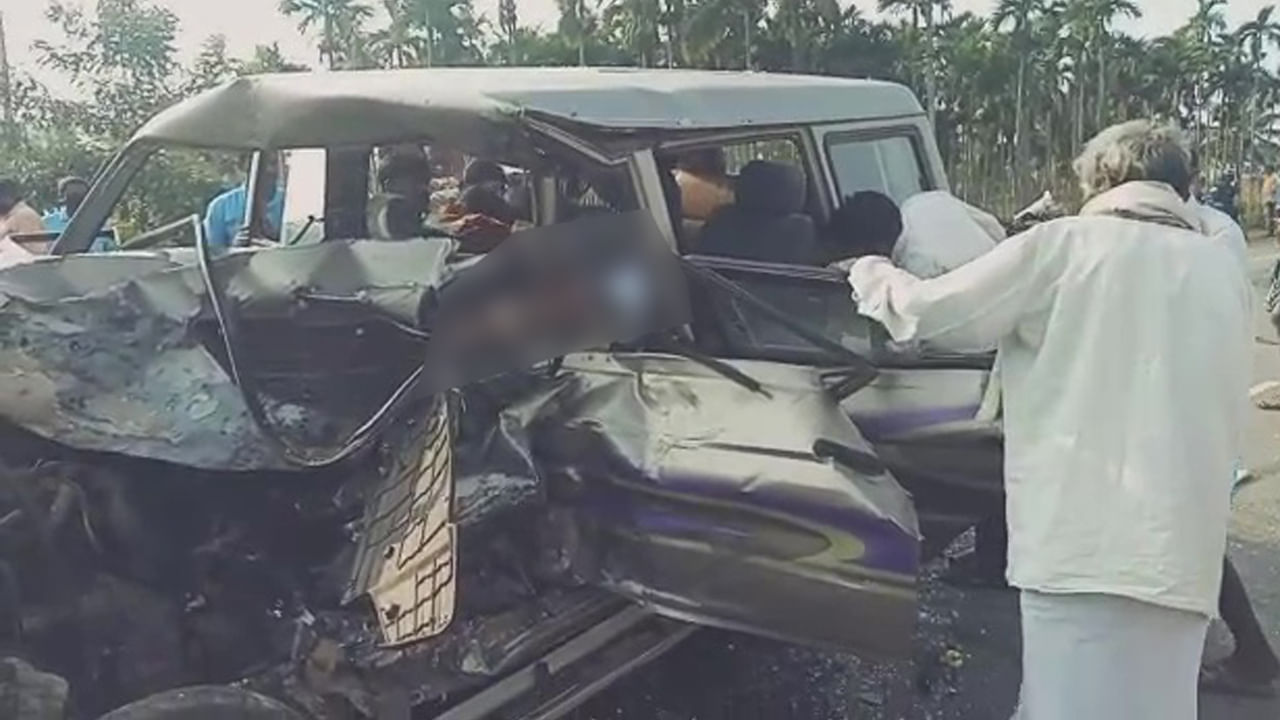 ಶಿವಗಂಗಾ ಬಳಿ ಲಾರಿ, ಕಾರುಗಳ ಮಧ್ಯೆ ಸರಣಿ ಅಪಘಾತ: ಒಬ್ಬರ ಸಾವು ಶಿವಗಂಗಾ ಬಳಿ ಲಾರಿ, ಕಾರುಗಳ ಮಧ್ಯೆ ಸರಣಿ ಅಪಘಾತ: ಒಬ್ಬರ ಸಾವು