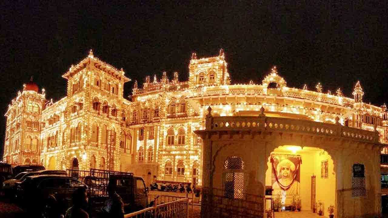 ವಿಶೇಷ ಫೋಟೋ ಜೊತೆಗೆ ಪ್ರಮೋದಾ ದೇವಿ ಒಡೆಯರ್​ ದೀಪಾವಳಿ ಶುಭಾಶಯ