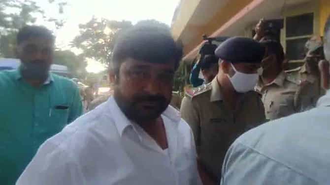 ವಿನಯ್​ ಕುಲಕರ್ಣಿಗೆ.. ಹಿಂಡಲಗಾ ಜೈಲಿನ ಕತ್ತಲೆ ಕೋಣೆಯಲ್ಲೇ ಈ ಬಾರಿಯ ದೀಪಾವಳಿ ಹಬ್ಬ