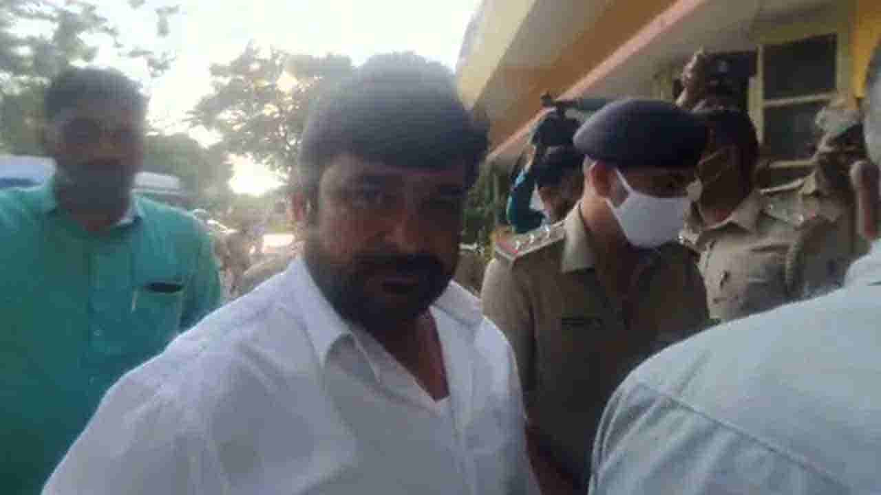 ವಿನಯ್ ಕುಲಕರ್ಣಿಗೆ NO ರಿಲೀಫ್: 3 ದಿನ CBI ಕಸ್ಟಡಿಗೆ ನೀಡಿದ ಕೋರ್ಟ್