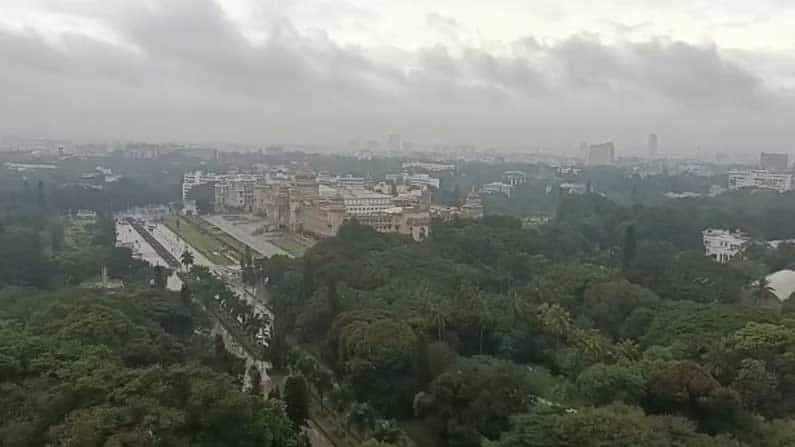 Nivar Cyclone ರಾಜ್ಯದಲ್ಲಿ ನಿವಾರ್ ಚಂಡಮಾರುತದ ಎಫೆಕ್ಟ್: ಬೆಂಗಳೂರು ಸೇರಿ ಹಲವೆಡೆ ಬಿರುಸು ಮಳೆ ಸಾಧ್ಯತೆ Nivar Cyclone ರಾಜ್ಯದಲ್ಲಿ ನಿವಾರ್ ಚಂಡಮಾರುತದ ಎಫೆಕ್ಟ್: ಬೆಂಗಳೂರು ಸೇರಿ ಹಲವೆಡೆ ಬಿರುಸು ಮಳೆ ಸಾಧ್ಯತೆ