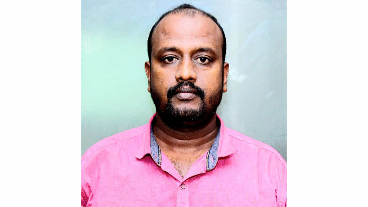 ಕಡಿಮೆ ಬೆಲೆಗೆ ಗೋಡಂಬಿ ಕೊಡಿಸುವುದಾಗಿ 10ಲಕ್ಷ ವಂಚಿಸಿದ್ದ ಆರೋಪಿ ಅರೆಸ್ಟ್ ಕಡಿಮೆ ಬೆಲೆಗೆ ಗೋಡಂಬಿ ಕೊಡಿಸುವುದಾಗಿ 10ಲಕ್ಷ ವಂಚಿಸಿದ್ದ ಆರೋಪಿ ಅರೆಸ್ಟ್