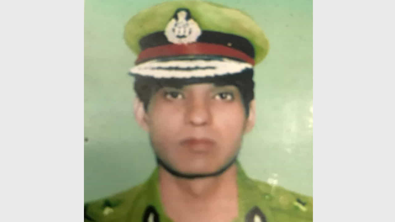 ನಿವೃತ್ತ IPS ಅಧಿಕಾರಿ ಶರತ್ ಸಕ್ಸೇನಾ ವಿಧಿವಶ ನಿವೃತ್ತ IPS ಅಧಿಕಾರಿ ಶರತ್ ಸಕ್ಸೇನಾ ವಿಧಿವಶ