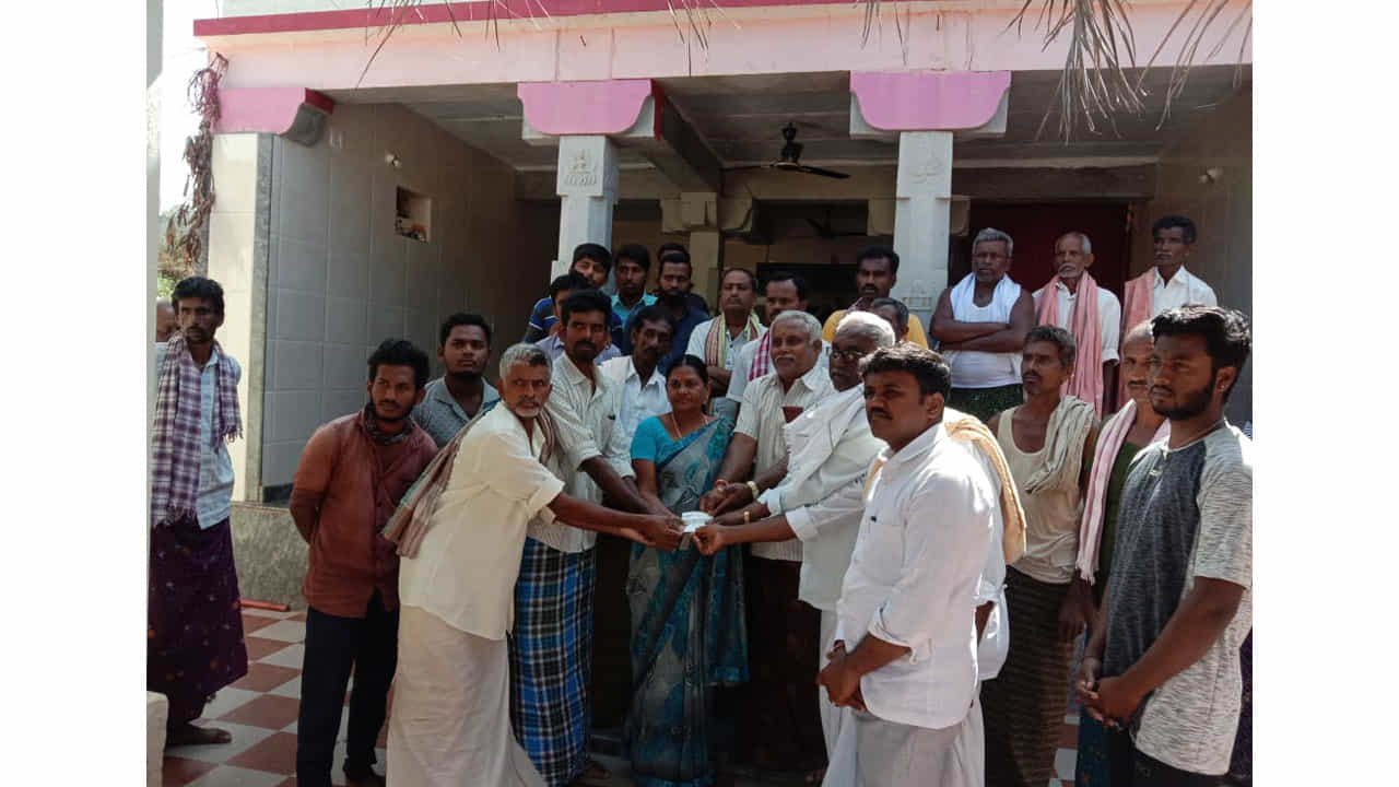 Sira By Election ವಾಗ್ದಾನ ಪೂರೈಸಿದ ಮಾಜಿ ಪ್ರಧಾನಿ ದೇವೇಗೌಡ, ಶಾಲೆಗೆ 1 ಲಕ್ಷ ನೆರವು
