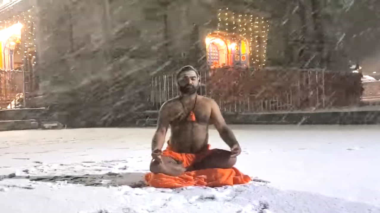 ಮೈಕೊರೆಯುವ ಚಳಿಯಲ್ಲಿ ಮನುಕುಲದ ಒಳಿತಿಗಾಗಿ ಪ್ರಾರ್ಥನೆ! ಮೈಕೊರೆಯುವ ಚಳಿಯಲ್ಲಿ ಮನುಕುಲದ ಒಳಿತಿಗಾಗಿ ಪ್ರಾರ್ಥನೆ!