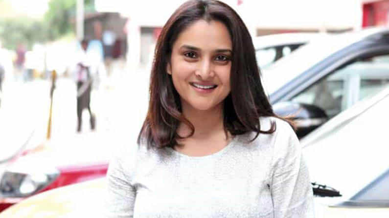 ಸ್ಯಾಂಡಲ್ವುಡ್ ಕ್ವೀನ್ ರಮ್ಯಾ ಮತ್ತೆ ಬಣ್ಣ ಹಚ್ಚೋಕೆ ರೆಡಿಯಾಗ್ತಿದ್ದಾರಾ? ಹೊಸ ವರ್ಷದ ಸಂಕಲ್ಪವೇನು?