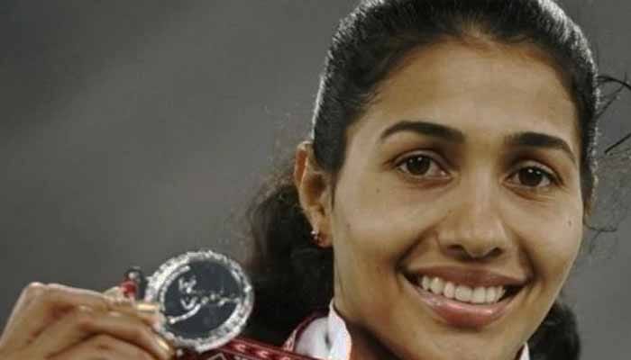 ಸಾಧನೆಗೆ ಅಡ್ಡವಾಗಿದ್ದ ಹಳೆಯ ನೋವನ್ನು ನೆನಪಿಸಿಕೊಂಡ ಅಂಜು ಬಾಬಿ, ನೆಟ್ಟಿಗರಿಂದ ಶ್ಲಾಘನೆ ಸಾಧನೆಗೆ ಅಡ್ಡವಾಗಿದ್ದ ಹಳೆಯ ನೋವನ್ನು ನೆನಪಿಸಿಕೊಂಡ ಅಂಜು ಬಾಬಿ, ನೆಟ್ಟಿಗರಿಂದ ಶ್ಲಾಘನೆ