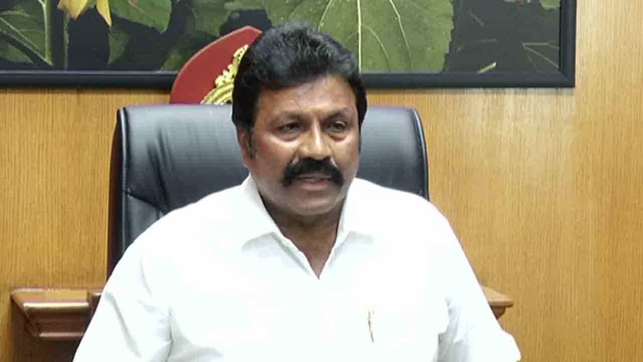 ಯಾವ ಕಾಲದಲ್ಲಿ ಭತ್ತ ನಾಟಿ ಮಾಡುತ್ತಾರೆ ಅಂತಾನೇ ಗೊತ್ತಿಲ್ಲ: ಬಿ.ಸಿ. ಪಾಟೀಲ್ ವಿರುದ್ಧ ರೈತರು ಕಿಡಿಕಿಡಿ