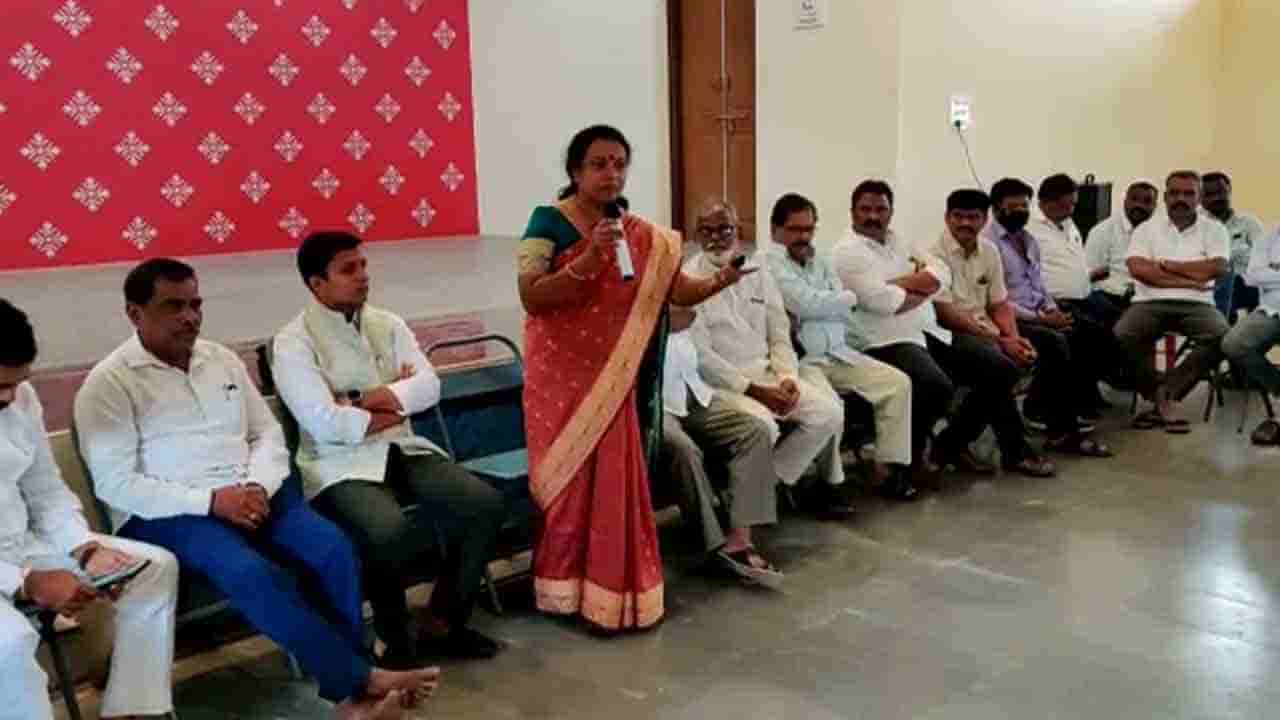 ಪುರಸಭೆ ಸದಸ್ಯೆ ತಳ್ಳಾಟ ಪ್ರಕರಣ: ಘಟನೆ ಖಂಡಿಸಿ ಡಿ. 5ರಂದು ಡಿಕೆಶಿ, ಸಿದ್ದು ನೇತೃತ್ವದಲ್ಲಿ ‘ಕೈ’ ಧರಣಿ