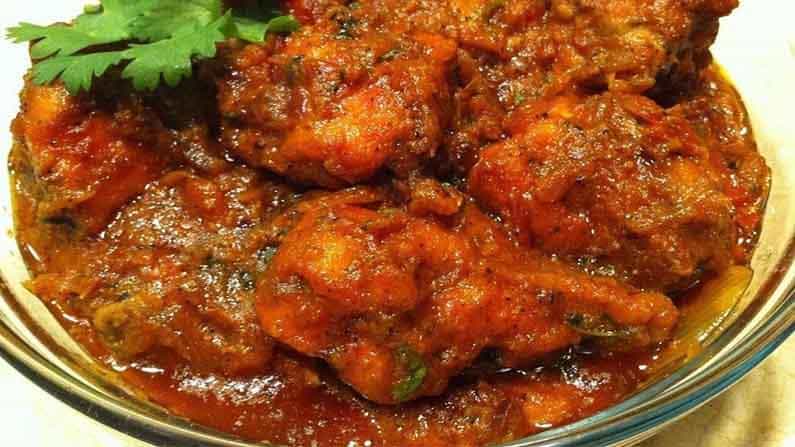ಮತ ಕೇಳಲು ಮನೆಬಾಗಿಲಿಗೆ ಬರುವವರ ಕೈಲಿ ಚಿಕನ್-ಮಟನ್ ಪ್ಯಾಕೆಟ್; ಕೊಪ್ಪಳದಲ್ಲಿ ‘ರಾತ್ರಿ ಆಮಿಷ’ ಮಾಮೂಲು ಮತ ಕೇಳಲು ಮನೆಬಾಗಿಲಿಗೆ ಬರುವವರ ಕೈಲಿ ಚಿಕನ್-ಮಟನ್ ಪ್ಯಾಕೆಟ್; ಕೊಪ್ಪಳದಲ್ಲಿ ‘ರಾತ್ರಿ ಆಮಿಷ’ ಮಾಮೂಲು