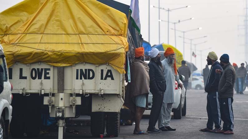 Delhi Chalo ರಾಷ್ಟ್ರ ರಾಜಧಾನಿ ಗಡಿಯಲ್ಲಿ ರೈತರ ಪ್ರತಿಭಟನೆಯಿಂದ ಎಷ್ಟು ಕೋಟಿ ನಷ್ಟವಾಗಿದೆ ಗೊತ್ತಾ!? Delhi Chalo ರಾಷ್ಟ್ರ ರಾಜಧಾನಿ ಗಡಿಯಲ್ಲಿ ರೈತರ ಪ್ರತಿಭಟನೆಯಿಂದ ಎಷ್ಟು ಕೋಟಿ ನಷ್ಟವಾಗಿದೆ ಗೊತ್ತಾ!?