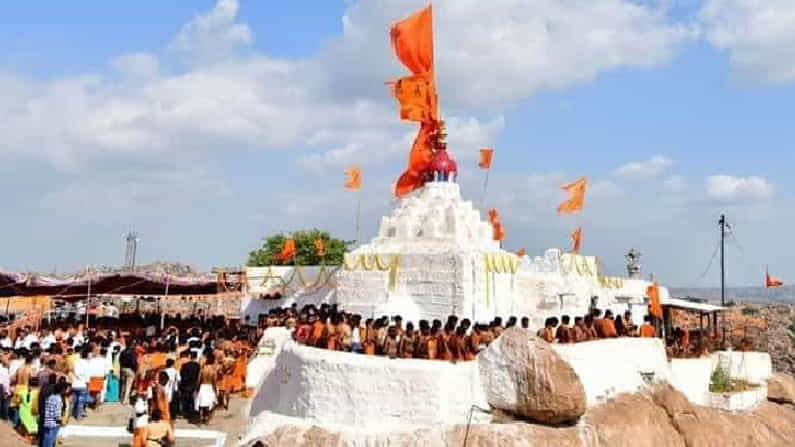 ರೋಪ್ ವೇ: ಅಂಜನಾದ್ರಿ ಬೆಟ್ಟದ ಆಂಜನೇಯ ದರ್ಶನಕ್ಕೆ ಪರದಾಡುತ್ತಿದ್ದ ಭಕ್ತರಿಗೆ ಸಿಹಿ ಸುದ್ದಿ ರೋಪ್ ವೇ: ಅಂಜನಾದ್ರಿ ಬೆಟ್ಟದ ಆಂಜನೇಯ ದರ್ಶನಕ್ಕೆ ಪರದಾಡುತ್ತಿದ್ದ ಭಕ್ತರಿಗೆ ಸಿಹಿ ಸುದ್ದಿ