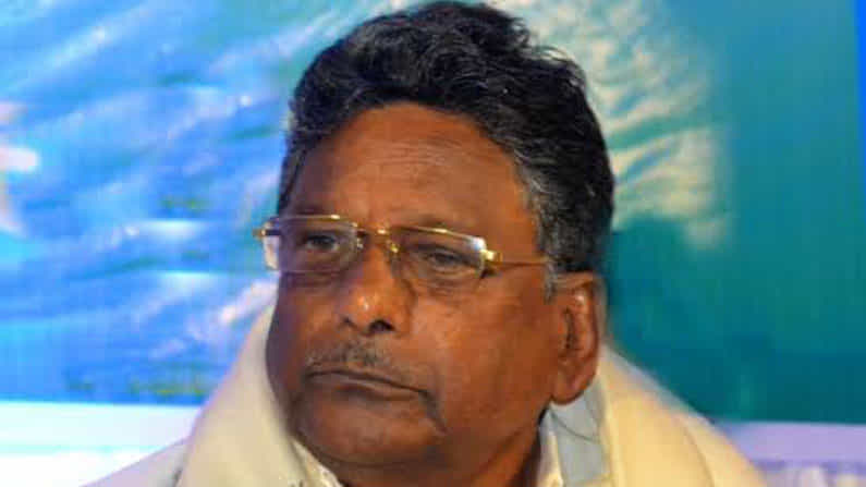 ಕಾಂಗ್ರೆಸ್ಗೆ ಜನತಾ ಪರಿವಾರದ ಹಿರಿಯ ನಾಯಕ ಸೇರ್ಪಡೆ ಕಾಂಗ್ರೆಸ್ಗೆ ಜನತಾ ಪರಿವಾರದ ಹಿರಿಯ ನಾಯಕ ಸೇರ್ಪಡೆ