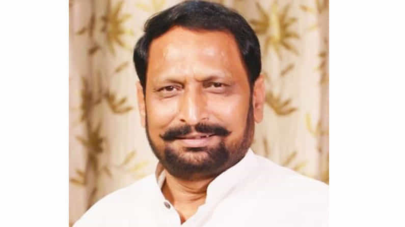ರಾತ್ರಿ 10 ಗಂಟೆಯ ಒಳಗೆ ಬಸ್ ನಿಲ್ದಾಣ ತಲುಪಿ: ಮುಂಗಡ ಟಿಕೆಟ್ ಕಾಯ್ದಿರಿಸಿದವರಿಗೆ ಸಾರಿಗೆ ಸಚಿವ ಲಕ್ಷ್ಮಣ್ ಸವದಿ ಮನವಿ