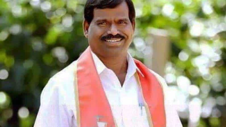 ‘ಮಾಸ್ಕ್ ಹಾಕಿದ್ದರೂ ಪೊಲೀಸರು ದಂಡ ವಿಧಿಸಿದ್ದಾರೆ!’ ಮೂಡಿಗೆರೆ ಕ್ಷೇತ್ರದ BJP ಶಾಸಕ ಎಂ.ಪಿ. ಕುಮಾರಸ್ವಾಮಿ ಅಳಲು ‘ಮಾಸ್ಕ್ ಹಾಕಿದ್ದರೂ ಪೊಲೀಸರು ದಂಡ ವಿಧಿಸಿದ್ದಾರೆ!’ ಮೂಡಿಗೆರೆ ಕ್ಷೇತ್ರದ BJP ಶಾಸಕ ಎಂ.ಪಿ. ಕುಮಾರಸ್ವಾಮಿ ಅಳಲು