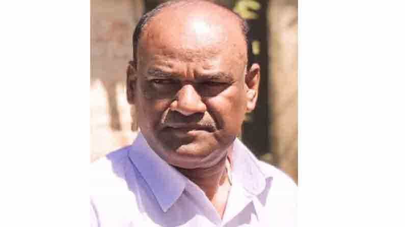 ಗ್ರಾ.ಪಂ. ಚುನಾವಣೆಗೆ ಸ್ಪರ್ಧಿಸಿ ಮತದಾನದ ನಂತರ ಮೃತಪಟ್ಟಿದ್ದ ಅಭ್ಯರ್ಥಿಗೆ 414 ಮತಗಳಿಂದ ಗೆಲುವು ಗ್ರಾ.ಪಂ. ಚುನಾವಣೆಗೆ ಸ್ಪರ್ಧಿಸಿ ಮತದಾನದ ನಂತರ ಮೃತಪಟ್ಟಿದ್ದ ಅಭ್ಯರ್ಥಿಗೆ 414 ಮತಗಳಿಂದ ಗೆಲುವು