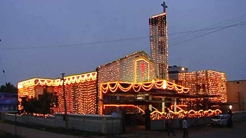 ಚಿನ್ನದ ನಗರ ಕೆಜಿಎಫ್ನಲ್ಲಿ ಕ್ರಿಸ್ಮಸ್ ವೈಭವ ಚಿನ್ನದ ನಗರ ಕೆಜಿಎಫ್ನಲ್ಲಿ ಕ್ರಿಸ್ಮಸ್ ವೈಭವ