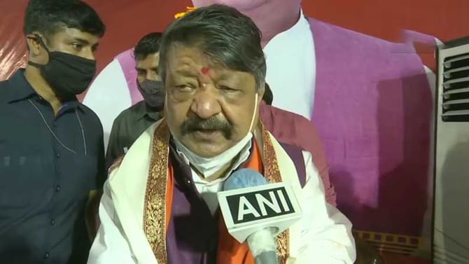 ಜೆ.ಪಿ.ನಡ್ಡಾ ಪ್ರವಾಸದ ವೇಳೆ ಬಿಜೆಪಿ ಮುಖಂಡರ ವಾಹನಗಳ ಮೇಲೆ ಕಲ್ಲು ತೂರಾಟ ಜೆ.ಪಿ.ನಡ್ಡಾ ಪ್ರವಾಸದ ವೇಳೆ ಬಿಜೆಪಿ ಮುಖಂಡರ ವಾಹನಗಳ ಮೇಲೆ ಕಲ್ಲು ತೂರಾಟ