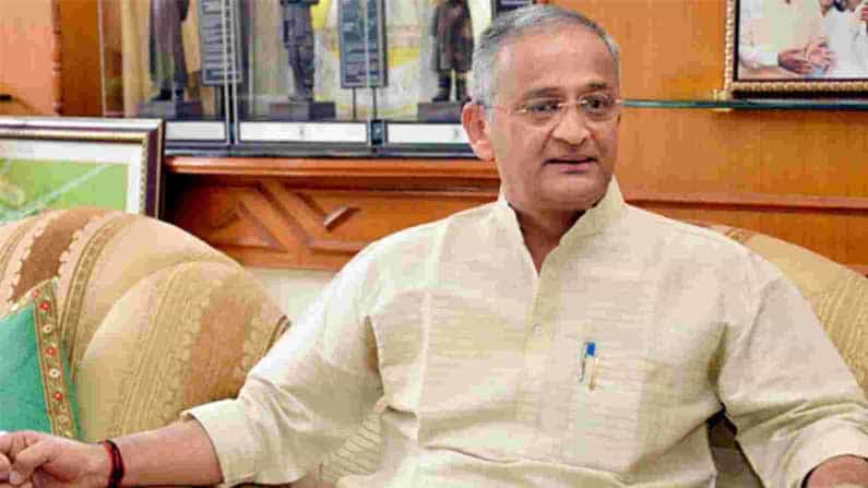ದೀಪಾವಳಿ ಸಿಹಿ ಆರೋಗ್ಯಕ್ಕೆ ಹಾನಿಕರ, ಕ್ರಿಸ್ಮಸ್ ಕೇಕ್ ಮಾತ್ರ ಒಳ್ಳೇದು! -ಮಾಧ್ಯಮದ ದ್ವಂದ್ವ ನೀತಿಗೆ ಕಾರ್ಣಿಕ್ ಕಿಡಿ ದೀಪಾವಳಿ ಸಿಹಿ ಆರೋಗ್ಯಕ್ಕೆ ಹಾನಿಕರ, ಕ್ರಿಸ್ಮಸ್ ಕೇಕ್ ಮಾತ್ರ ಒಳ್ಳೇದು! -ಮಾಧ್ಯಮದ ದ್ವಂದ್ವ ನೀತಿಗೆ ಕಾರ್ಣಿಕ್ ಕಿಡಿ