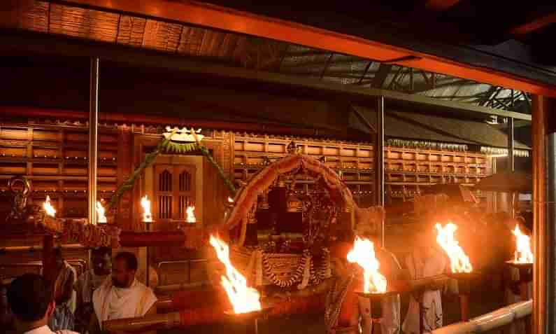 ಧರ್ಮಸ್ಥಳದಲ್ಲಿ ಲಕ್ಷದೀಪೋತ್ಸವದ ಸಂಭ್ರಮ: ಕೊವಿಡ್ ನಿಯಮಗಳ ಪ್ರಕಾರ ನಡೆಯಲಿದೆ ಕಾರ್ಯಕ್ರಮ