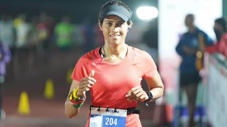 24 ಗಂಟೆಗಳಲ್ಲಿ 181 ಕಿ.ಮೀ ಓಡಿದ ಅಶ್ವಿನಿ: ರೊಮೇನಿಯಾದಲ್ಲಿ ಭಾರತ ಪ್ರತಿನಿಧಿಸಲಿದ್ದಾರೆ ಸಾಗರದ ಓಟಗಾರ್ತಿ 24 ಗಂಟೆಗಳಲ್ಲಿ 181 ಕಿ.ಮೀ ಓಡಿದ ಅಶ್ವಿನಿ: ರೊಮೇನಿಯಾದಲ್ಲಿ ಭಾರತ ಪ್ರತಿನಿಧಿಸಲಿದ್ದಾರೆ ಸಾಗರದ ಓಟಗಾರ್ತಿ