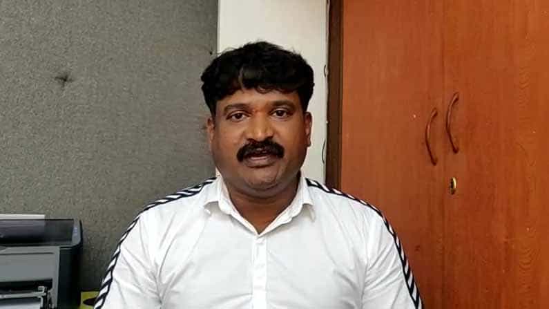 ಶಾಲಾ ಫೀಸ್ ಕಡಿತ: ಸರ್ಕಾರದ ವಿರುದ್ಧ ಕೋರ್ಟ್ ಮೆಟ್ಟಿಲೇರಲು ಖಾಸಗಿ ಶಾಲೆಗಳ ಒಕ್ಕೂಟ ಸಿದ್ಧತೆ ಶಾಲಾ ಫೀಸ್ ಕಡಿತ: ಸರ್ಕಾರದ ವಿರುದ್ಧ ಕೋರ್ಟ್ ಮೆಟ್ಟಿಲೇರಲು ಖಾಸಗಿ ಶಾಲೆಗಳ ಒಕ್ಕೂಟ ಸಿದ್ಧತೆ