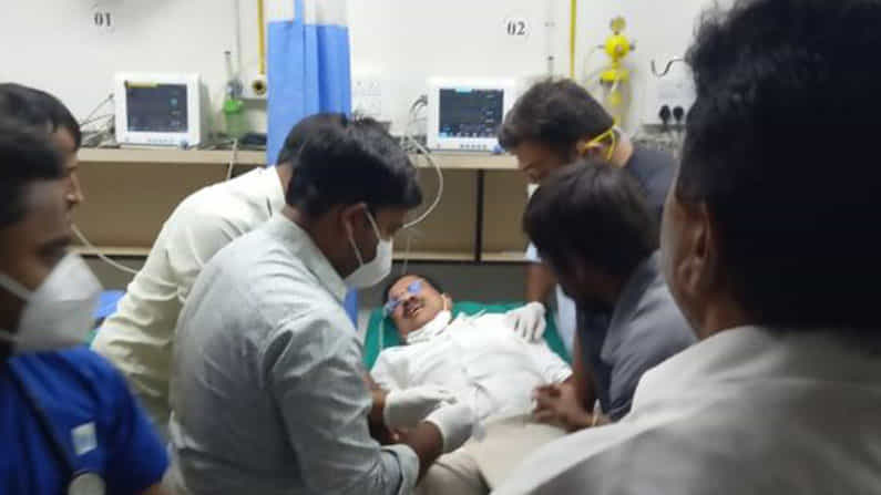 ಜಿರೋ ಟ್ರಾಫಿಕ್ನಲ್ಲಿ ಬೆಂಗಳೂರಿಗೆ ಕೇಂದ್ರ ಸಚಿವ ಡಿ.ವಿ.ಸದಾನಂದಗೌಡ: ತಿಪ್ಪಾರೆಡ್ಡಿ ಜಿರೋ ಟ್ರಾಫಿಕ್ನಲ್ಲಿ ಬೆಂಗಳೂರಿಗೆ ಕೇಂದ್ರ ಸಚಿವ ಡಿ.ವಿ.ಸದಾನಂದಗೌಡ: ತಿಪ್ಪಾರೆಡ್ಡಿ