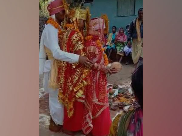 ಇಬ್ಬರ ಹೆಂಡಿರ ಮುದ್ದಿನ ಗಂಡ!