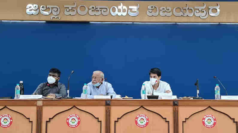 ಬಾಕಿ ಉಳಿದಿರುವ ಕಾಮಗಾರಿಗಳನ್ನು ಕೂಡಲೇ ಪೂರ್ಣಗೊಳಿಸಿ: ಸಂಸದ ರಮೇಶ ಜಿಗಜಿಣಗಿ ಸೂಚನೆ