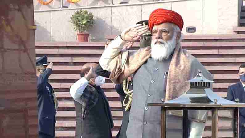 ಗಣರಾಜ್ಯೋತ್ಸವ ಸಮಾರಂಭದಲ್ಲಿ ಕೆಂಪು ಬಣ್ಣದ ಪೇಟ ಧರಿಸಿ ಗಮನಸೆಳೆದ ಪ್ರಧಾನಿ