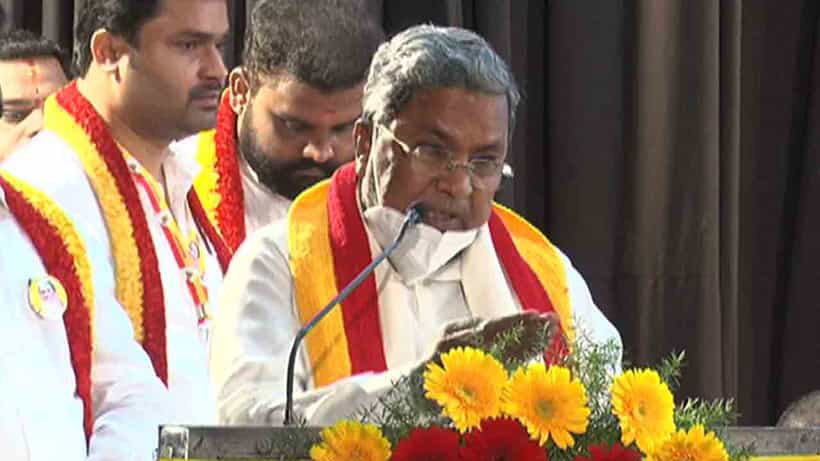 ‘ಉಮೇಶ್ ಕತ್ತಿಯವ್ರೇ.. ನಿಮ್ಮದೇ ಒಂದು ರಾಜ್ಯ ಕಟ್ಟಿ; ಅಲ್ಲಿ ನೀವೇ ಸಿಎಂ ಆದಾಗ ಇಂಥ ತುಘಲಕ್ ದರ್ಬಾರ್ ನಡೆಸಿ’