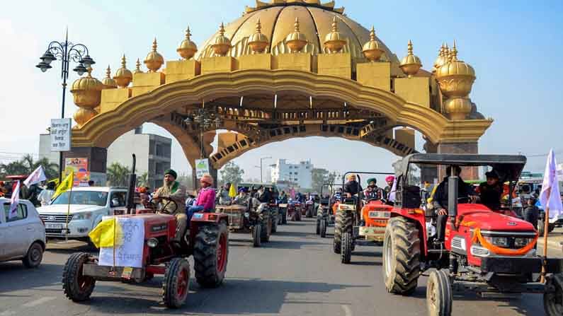 ಟ್ರ್ಯಾಕ್ಟರ್​ಗಳು ದೌಡಾಯಿಸಿದ್ದು ಹೀಗೆ