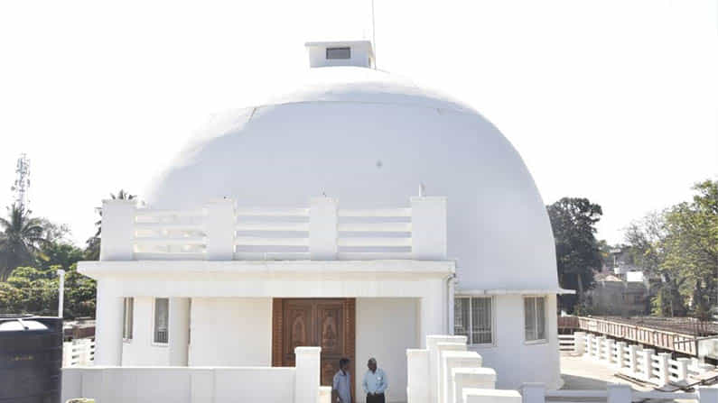 ಧಾರವಾಡದಲ್ಲಿ ಸಂವಿಧಾನ ಶಿಲ್ಪಿ ಡಾ. ಬಾಬಾ ಸಾಹೇಬ್ ಅಂಬೇಡ್ಕರ್ ನಿರ್ಮಿಸಿದ ಶಾಲೆಗೆ ಕಾಯಕಲ್ಪ ಧಾರವಾಡದಲ್ಲಿ ಸಂವಿಧಾನ ಶಿಲ್ಪಿ ಡಾ. ಬಾಬಾ ಸಾಹೇಬ್ ಅಂಬೇಡ್ಕರ್ ನಿರ್ಮಿಸಿದ ಶಾಲೆಗೆ ಕಾಯಕಲ್ಪ